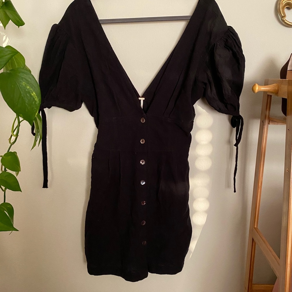 Free People black puff sleeve dress